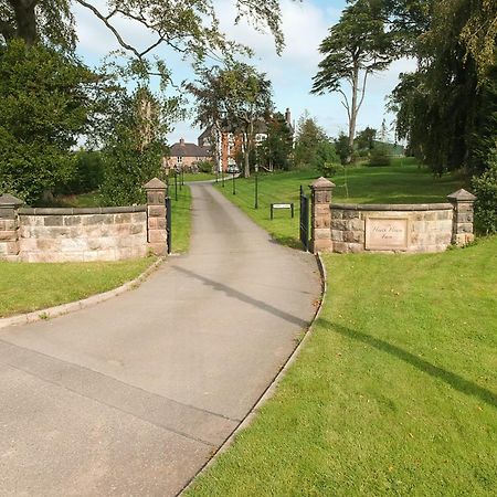 Heath View Villa Cheddleton Eksteriør billede
